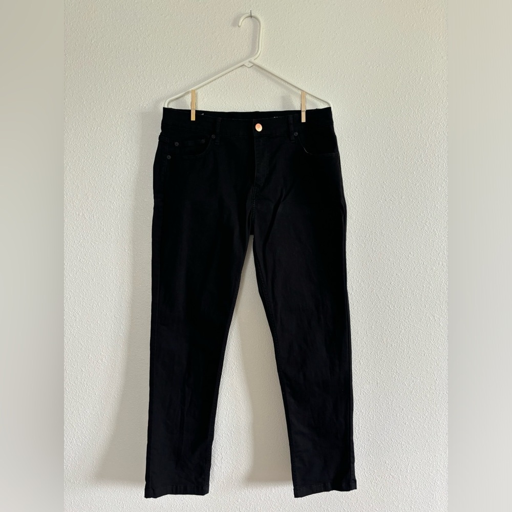 Mugsy classic fit Jeans, 34x30- Squid Inks (black in color)